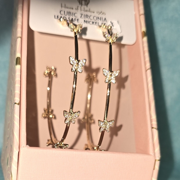 Large Butterfly Hoops - Picture 4 of 4